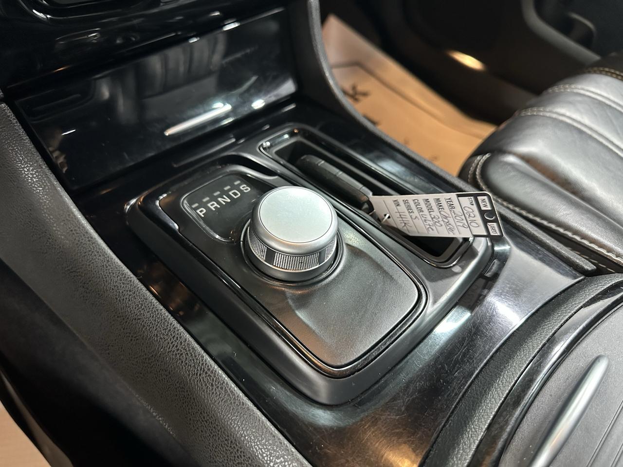 2019 Chrysler 300 300S RWD Photo26