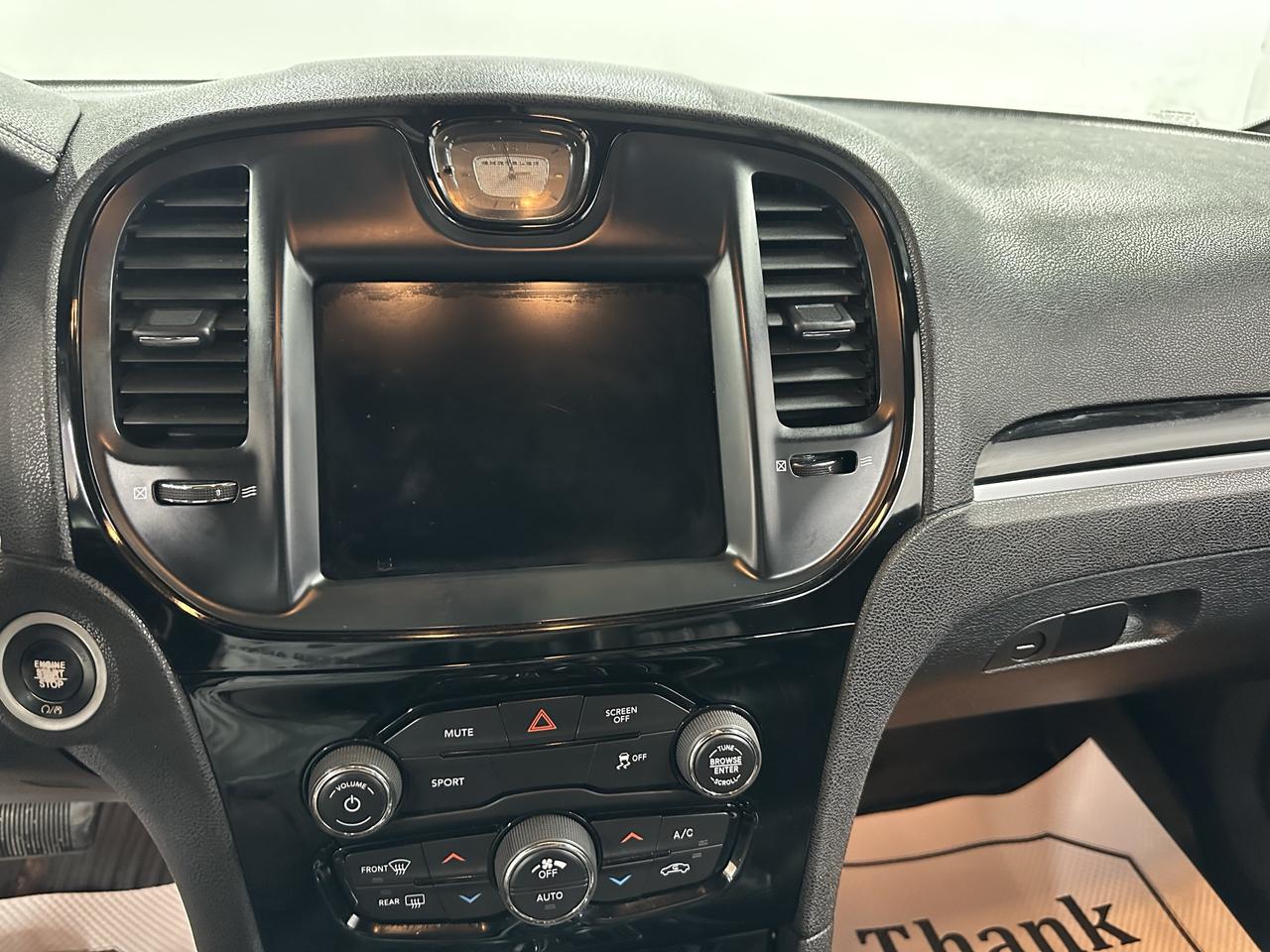 2019 Chrysler 300 300S RWD Photo8