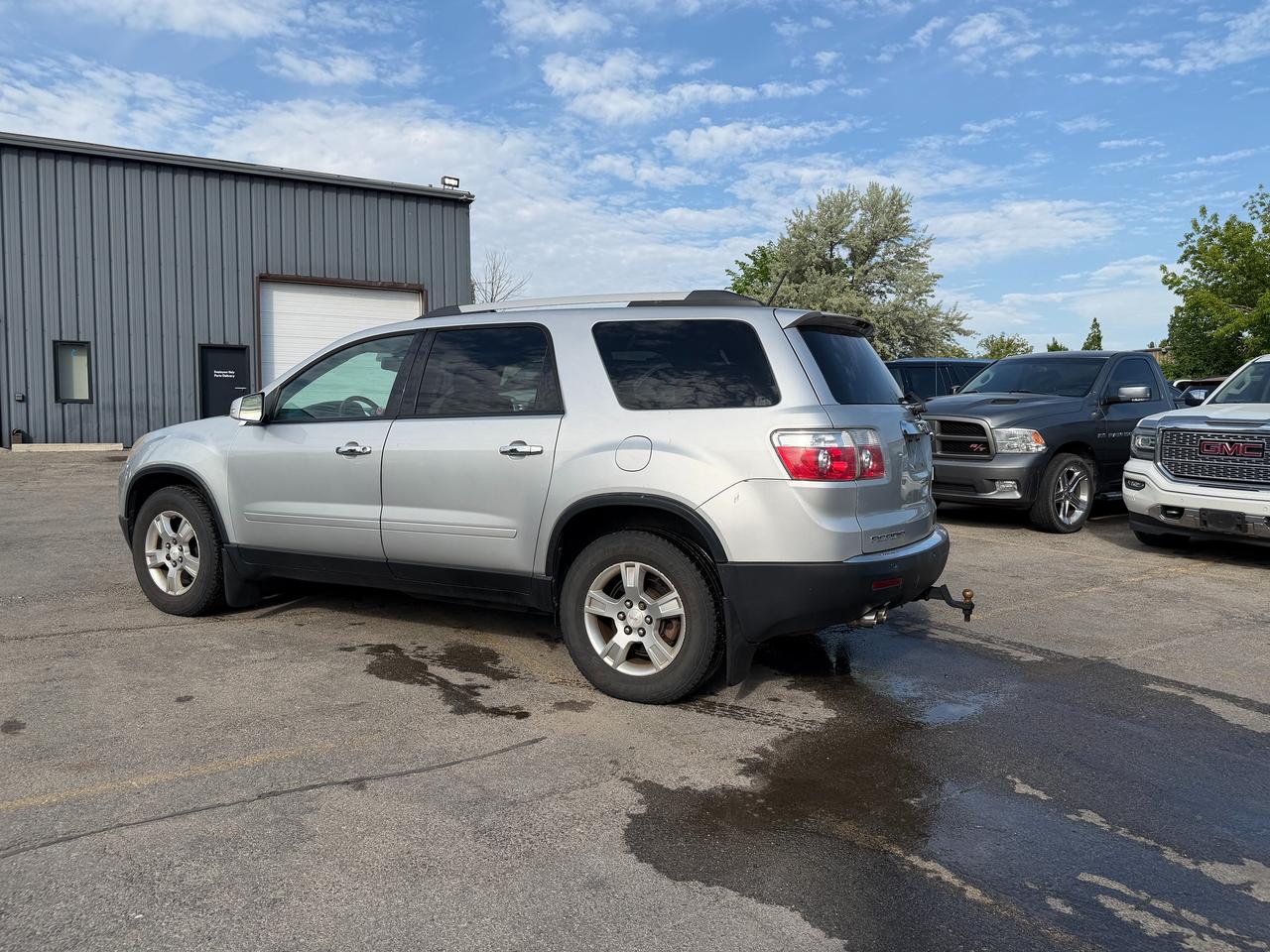 2010 GMC Acadia FWD 4dr SLE2 Photo