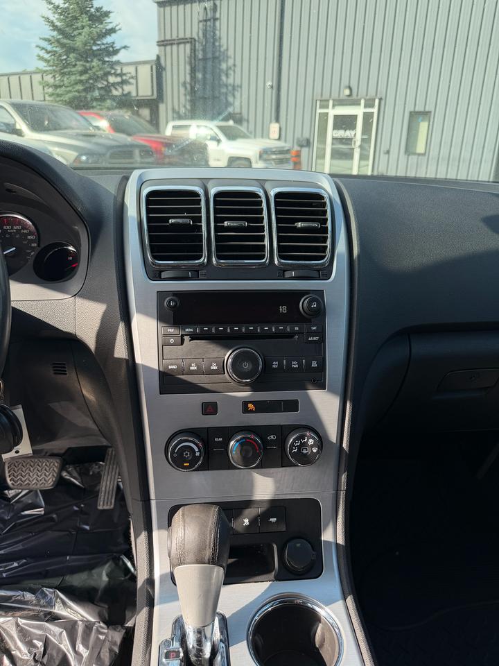 2010 GMC Acadia FWD 4dr SLE2 Photo