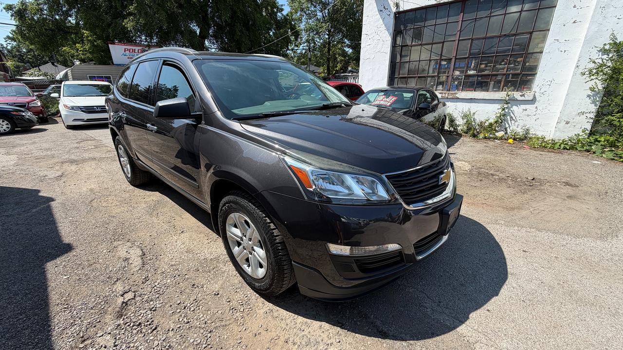 Used 2016 Chevrolet Traverse LS for sale in Toronto, ON