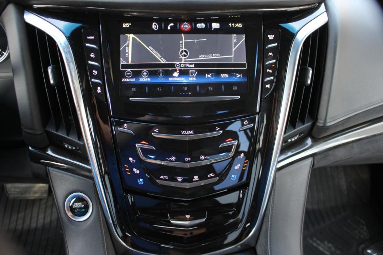 2018 Cadillac Escalade Platinum*LowKs*4x4*Heated Leather*SunRoof*Media Photo
