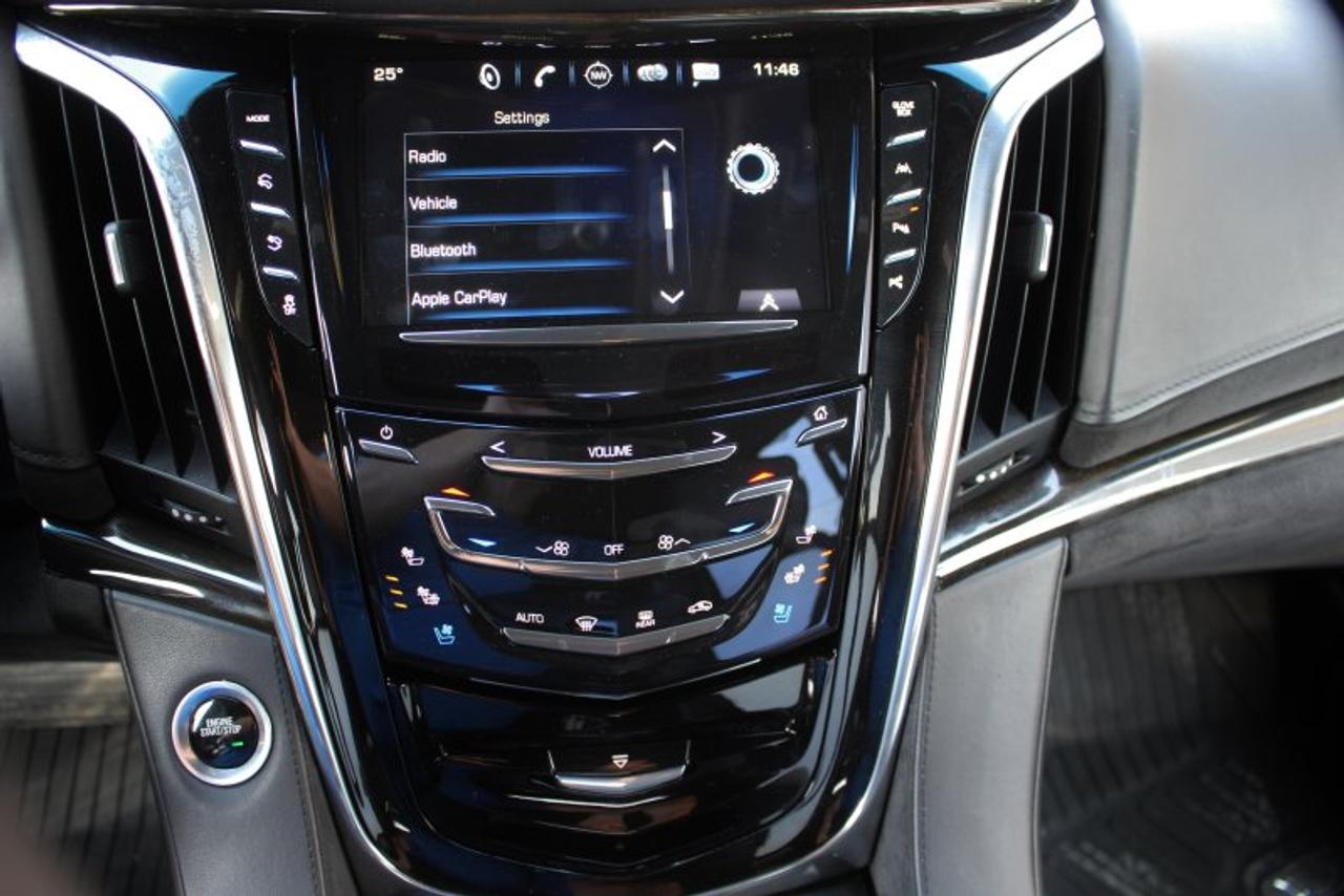 2018 Cadillac Escalade Platinum*LowKs*4x4*Heated Leather*SunRoof*Media Photo