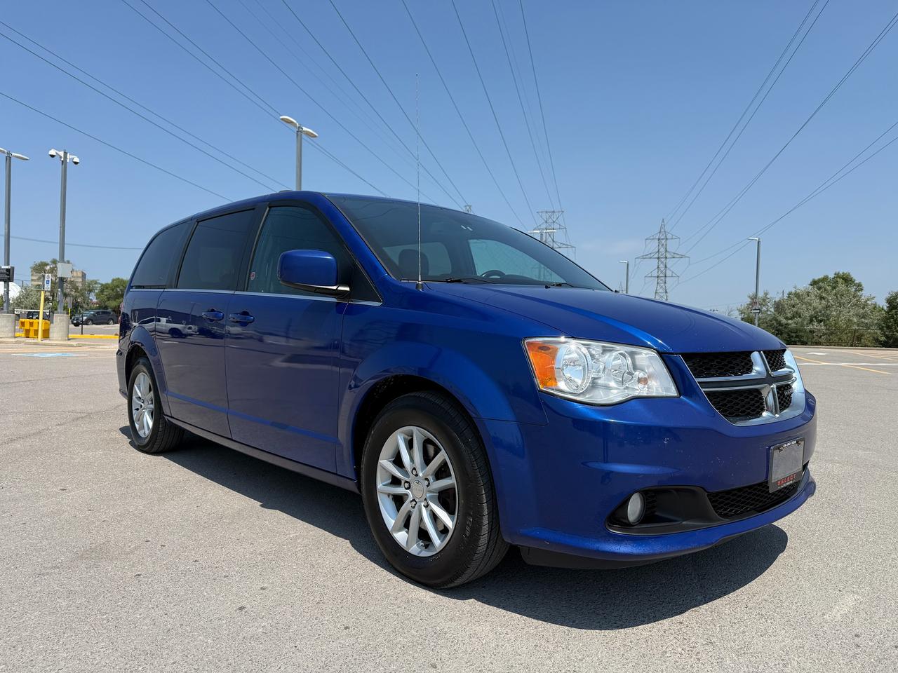 2020 Dodge Grand Caravan Premium Plus*CERTIFIED*LEATHER*LOADED* Photo2