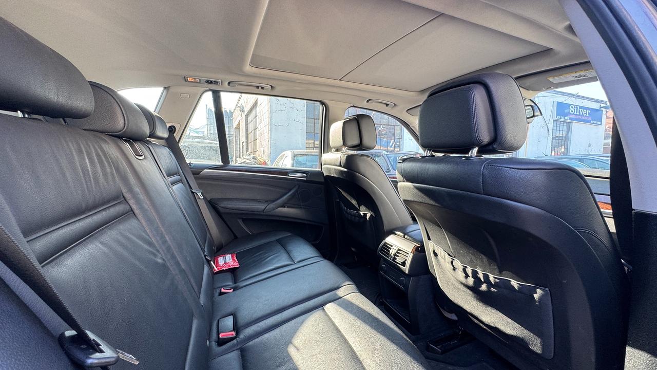 2012 BMW X5 35i Photo