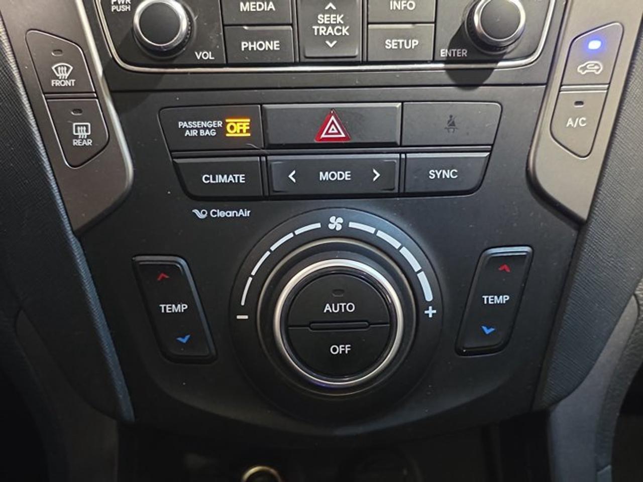 2017 Hyundai Santa Fe Sport 2.0T Photo
