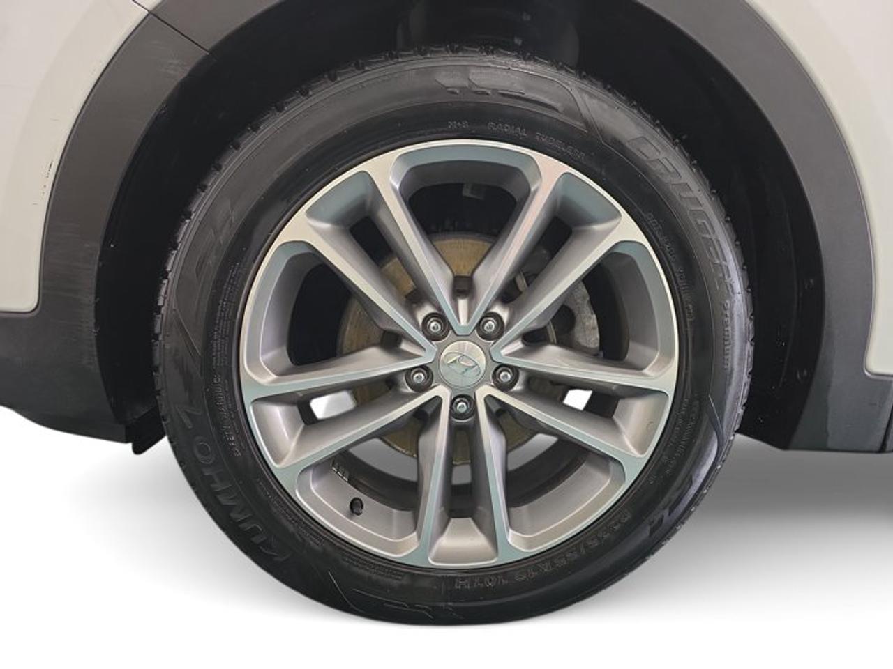 2017 Hyundai Santa Fe Sport 2.0T Photo