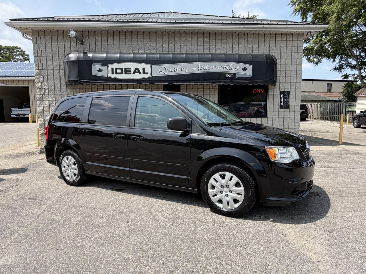 2016 Dodge Grand Caravan SXT - Photo #1