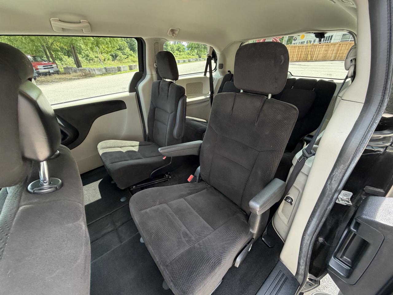 2016 Dodge Grand Caravan SXT Photo