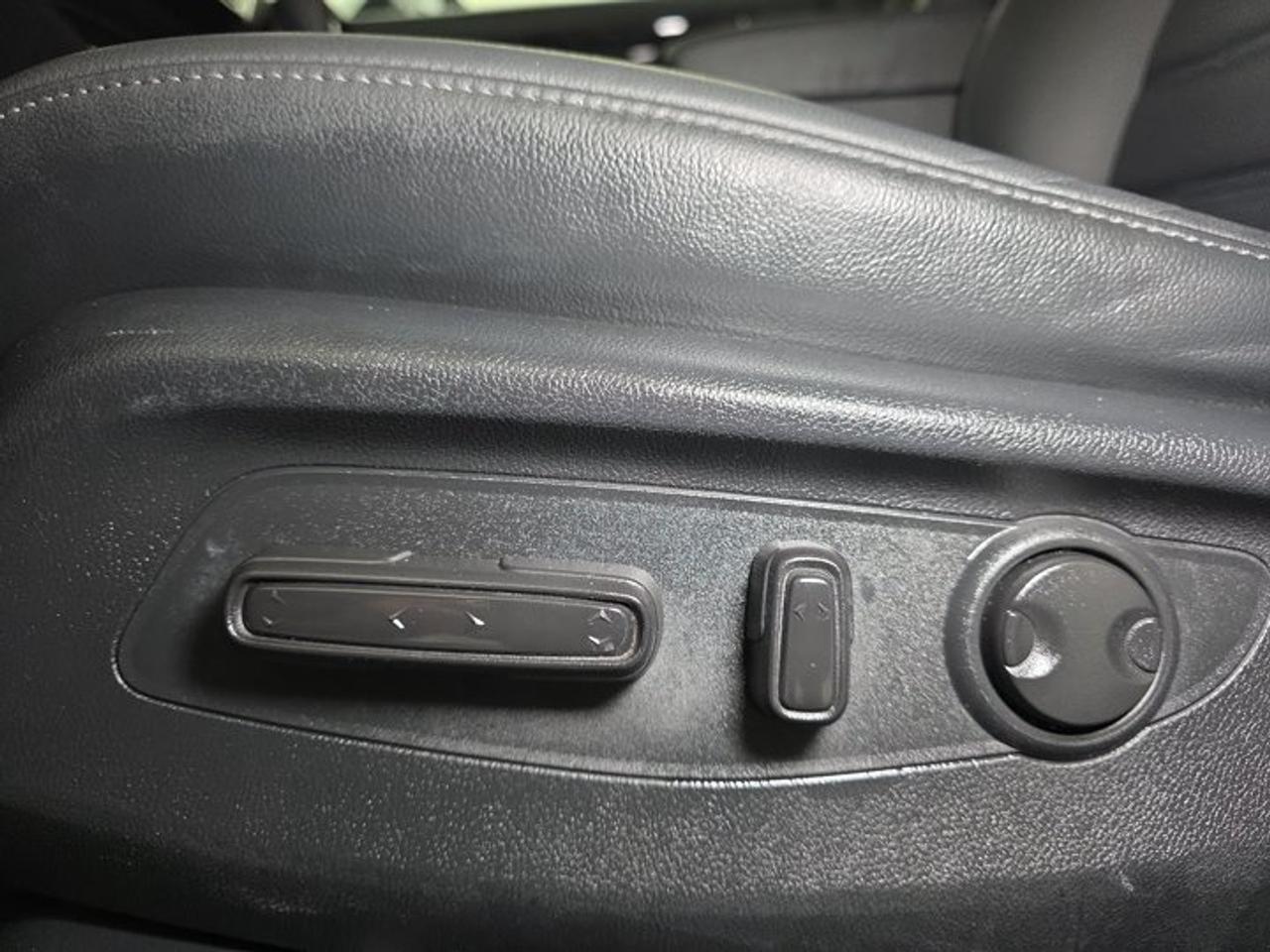 2023 Honda CR-V EX-L Photo