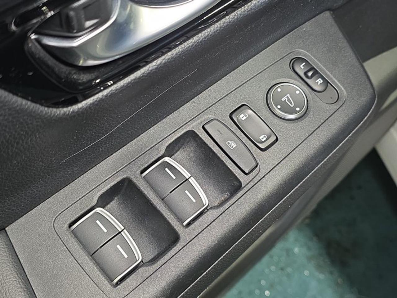 2023 Honda CR-V EX-L Photo