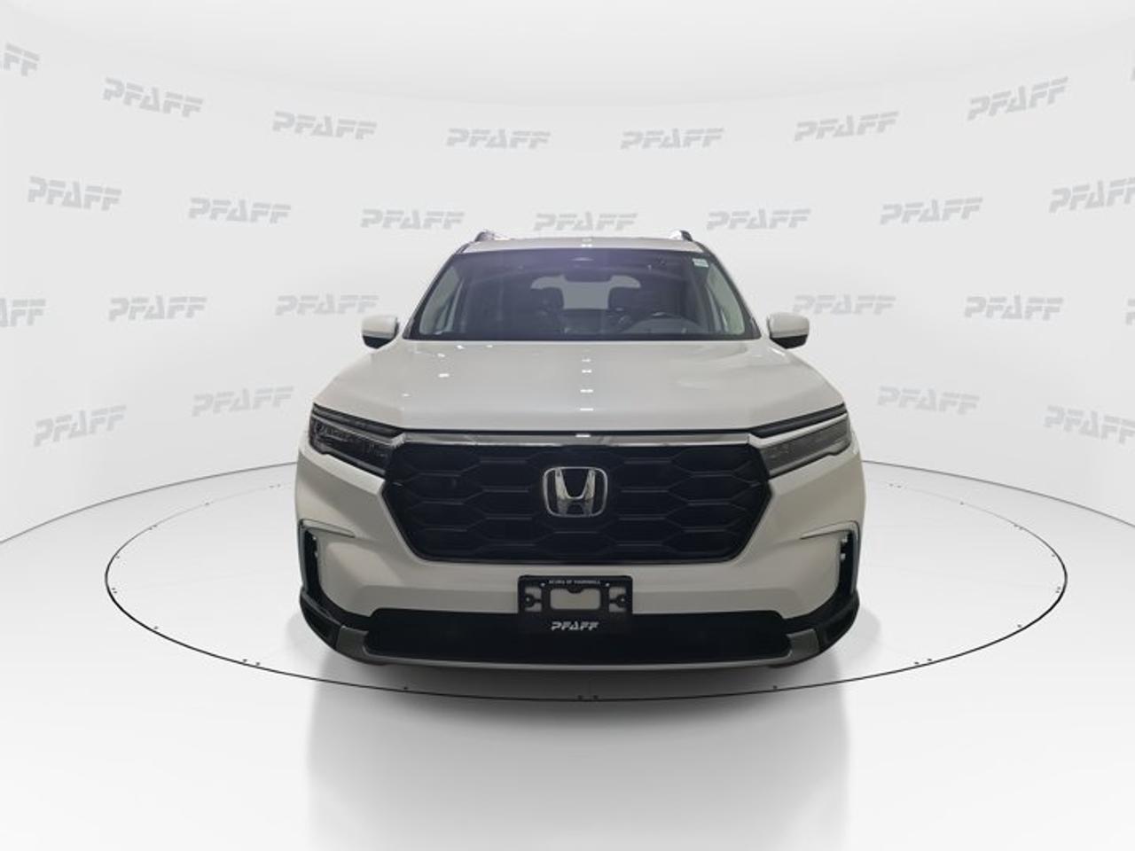 2025 Honda Pilot Touring Photo