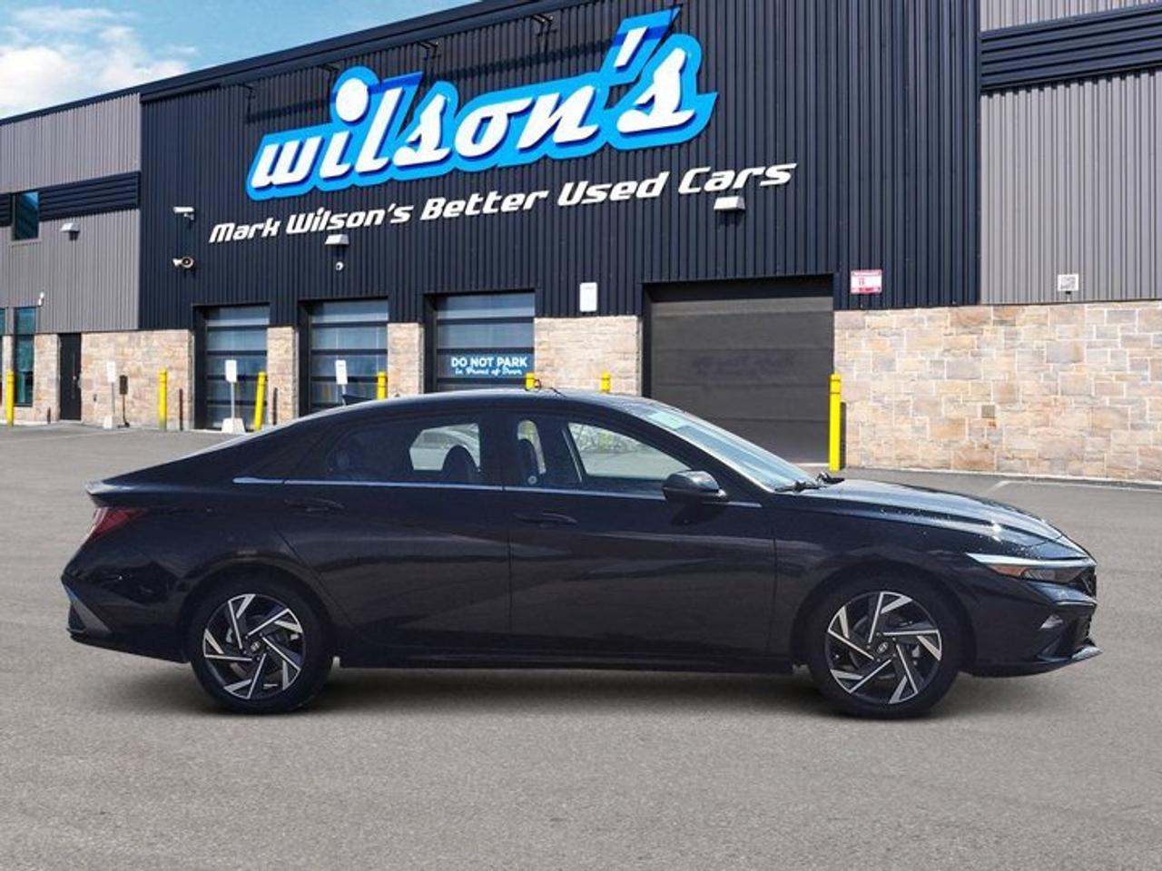 2025 Hyundai Elantra Luxury | Leather | Sunroof | Heated Seats + Steering | Remote Start | Adaptive Cruise | and More! Photo