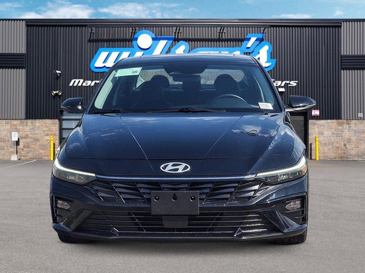 2025 Hyundai Elantra Luxury | Leather | Sunroof | Heated Seats + Steering | Remote Start | Adaptive Cruise | and More! Photo