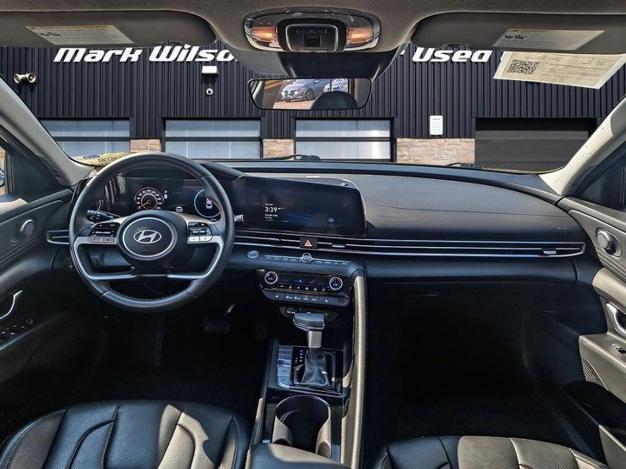 2025 Hyundai Elantra Luxury | Leather | Sunroof | Heated Seats + Steering | Remote Start | Adaptive Cruise | and More! Photo
