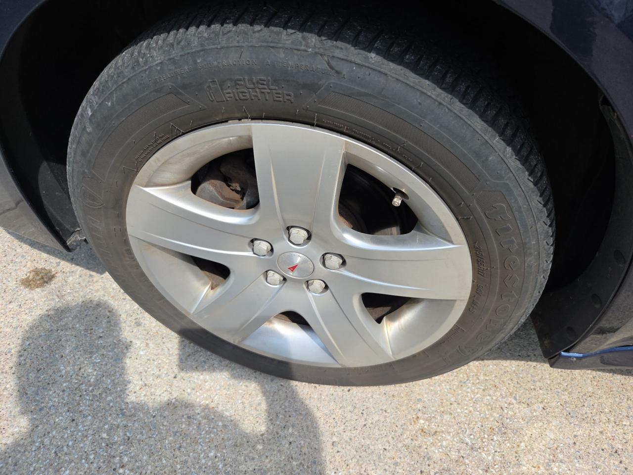 2009 Pontiac G6 SE Photo