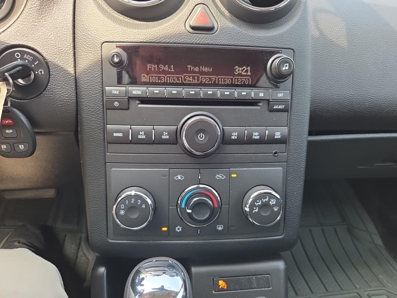 2009 Pontiac G6 SE Photo
