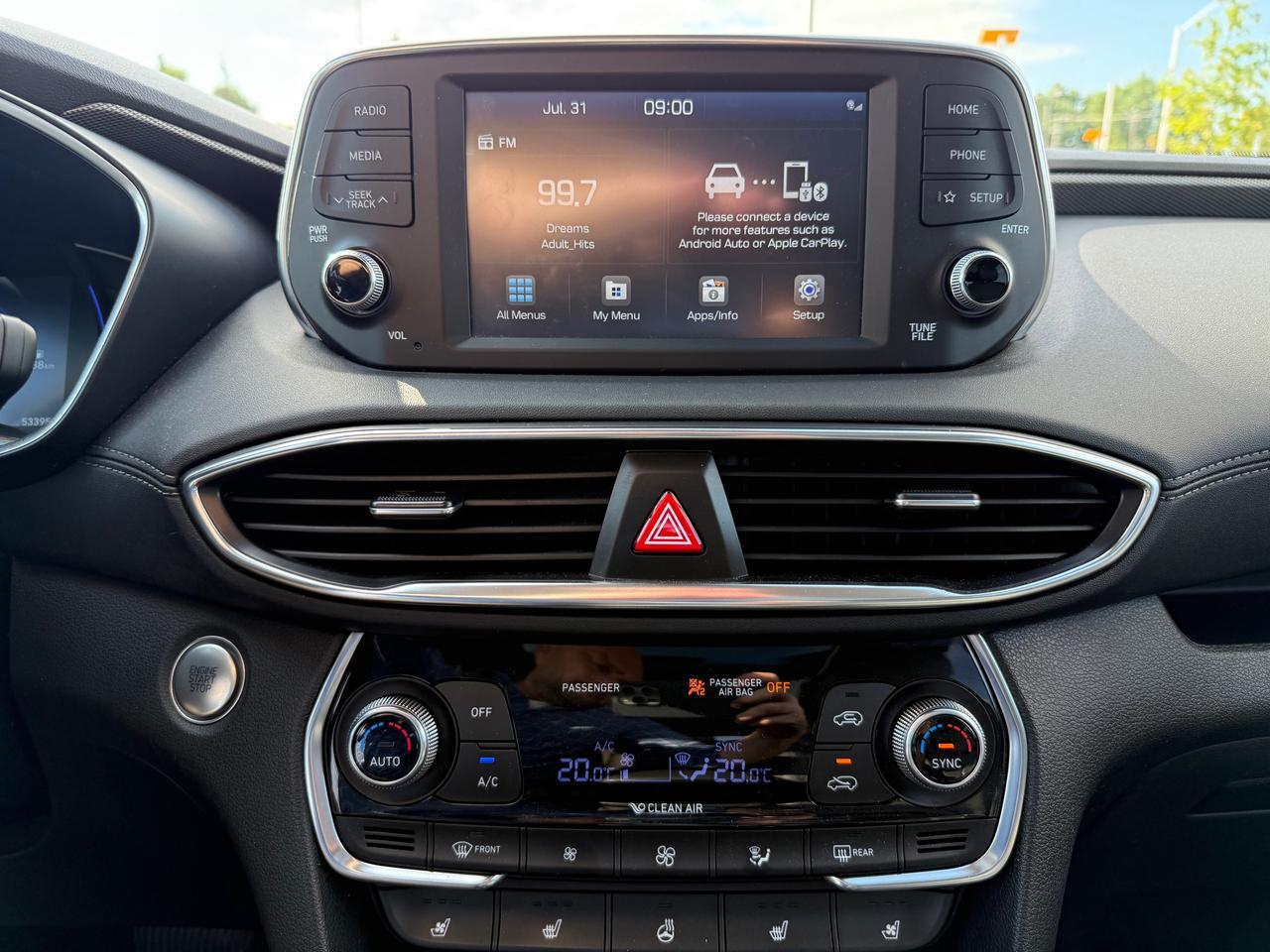 2020 Hyundai Santa Fe Luxury 2.0 Pano Roof! Leather! CarPlay! Photo