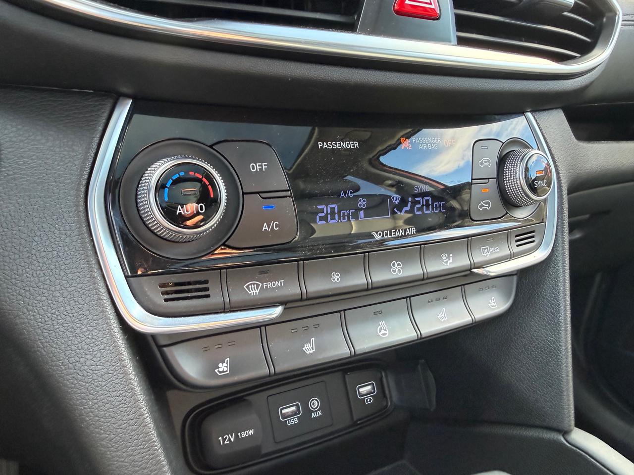 2020 Hyundai Santa Fe Luxury 2.0 Pano Roof! Leather! CarPlay! Photo