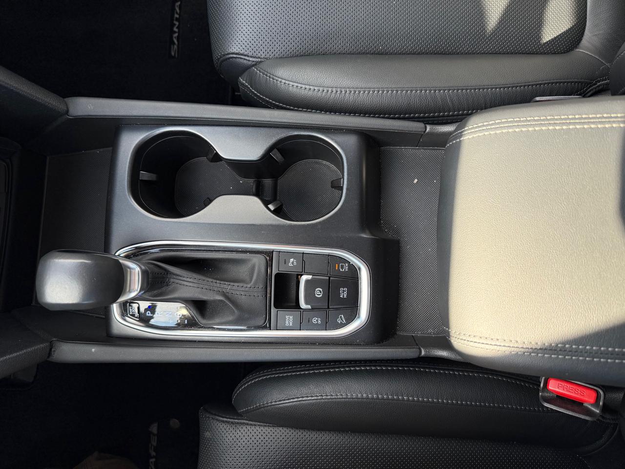 2020 Hyundai Santa Fe Luxury 2.0 Pano Roof! Leather! CarPlay! Photo