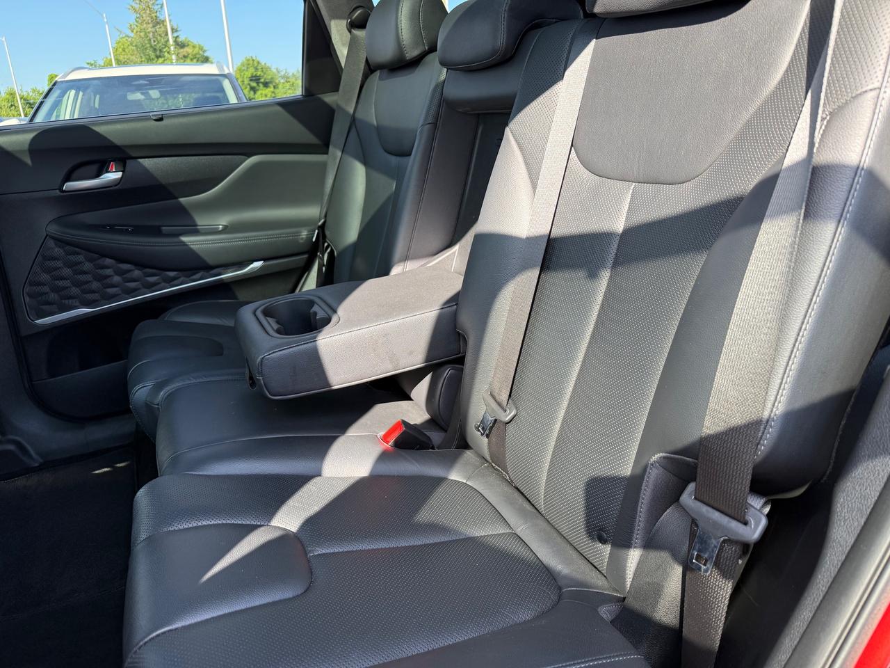 2020 Hyundai Santa Fe Luxury 2.0 Pano Roof! Leather! CarPlay! Photo