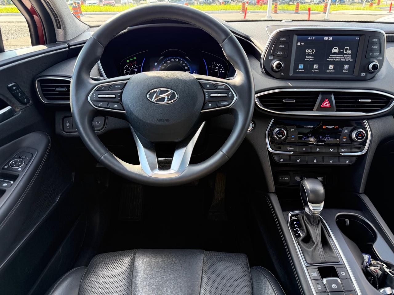 2020 Hyundai Santa Fe Luxury 2.0 Pano Roof! Leather! CarPlay! Photo