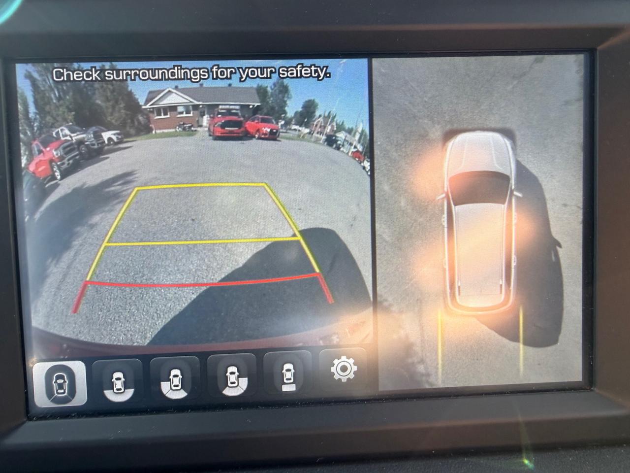 2020 Hyundai Santa Fe Luxury 2.0 Pano Roof! Leather! CarPlay! Photo