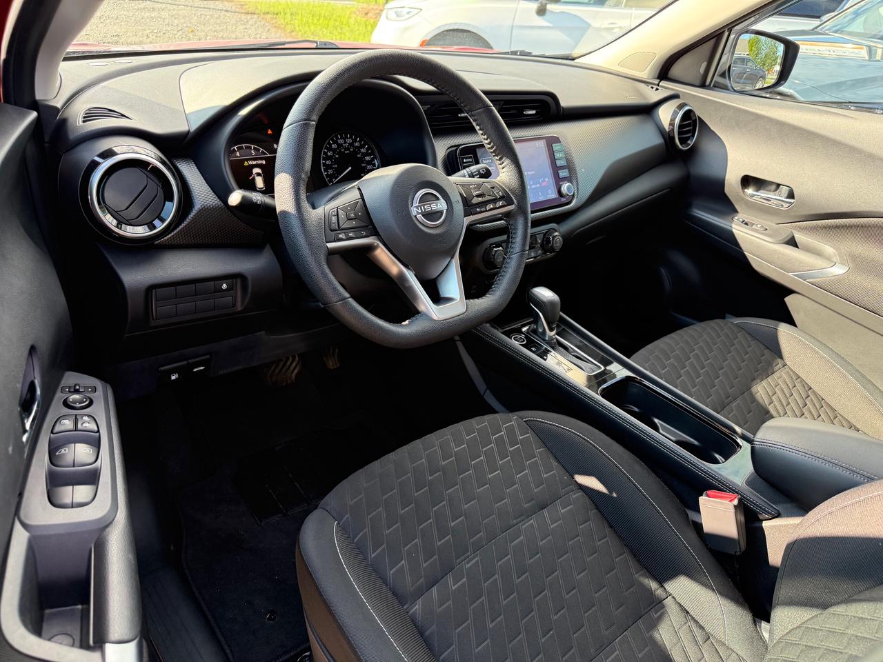 2022 Nissan Kicks SV Heated Steering and Seats! AutoStart! Photo
