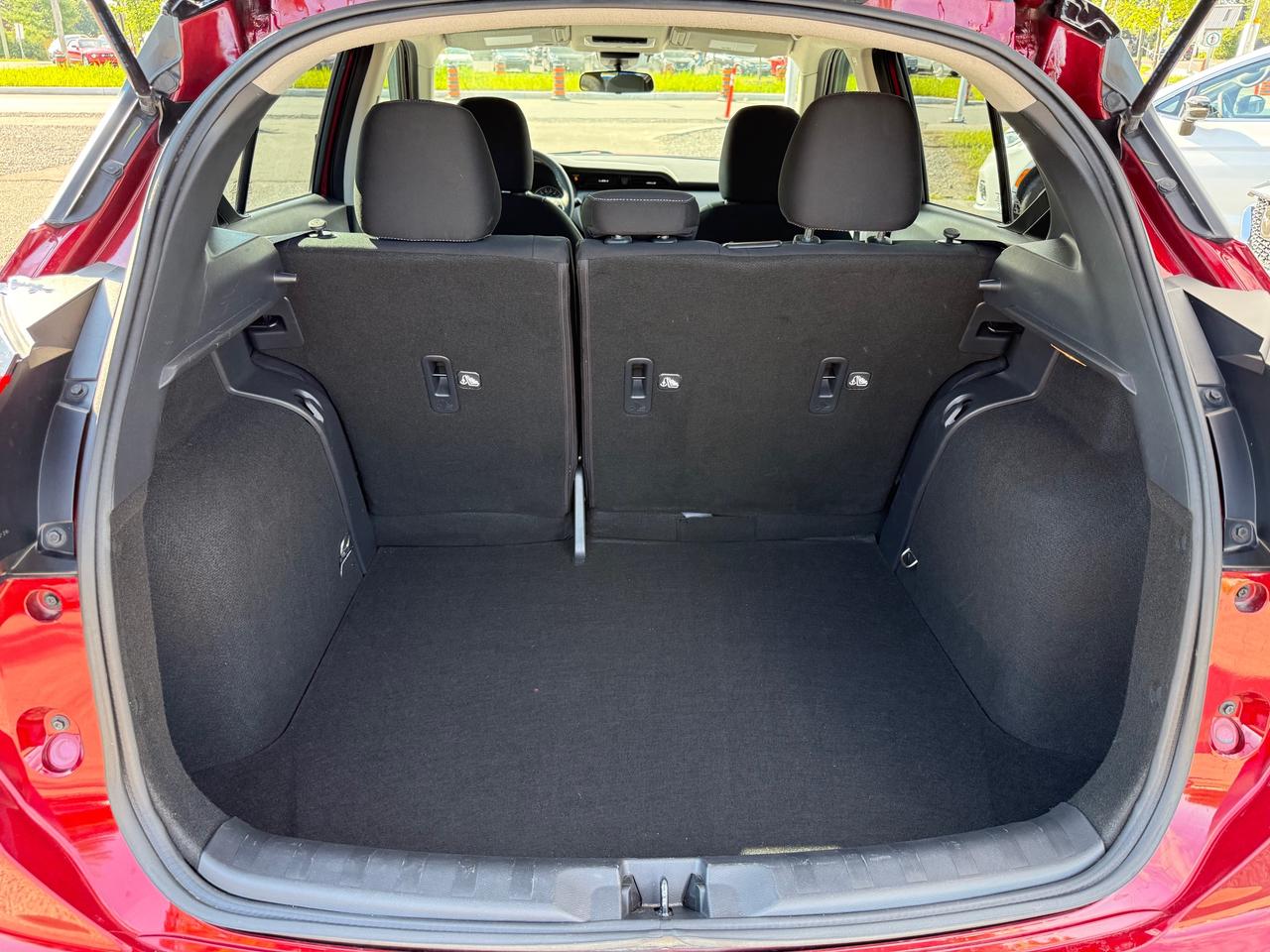 2022 Nissan Kicks SV Heated Steering and Seats! AutoStart! Photo