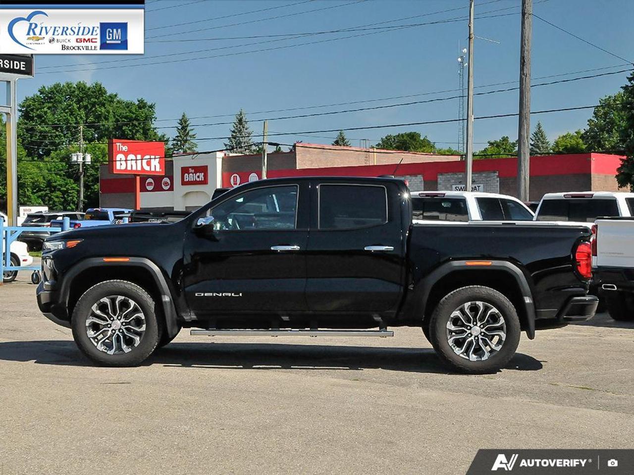 2025 GMC Canyon Denali Photo