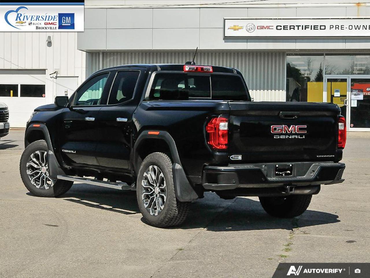 2025 GMC Canyon Denali Photo