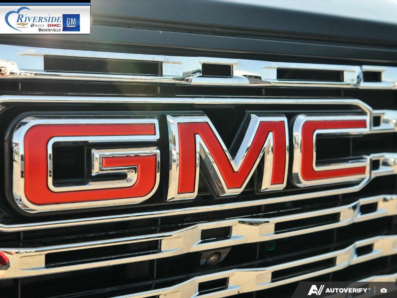 2025 GMC Canyon Denali Photo