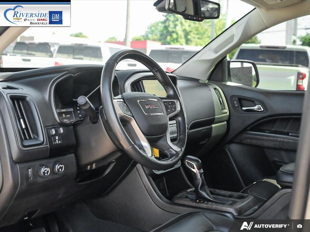 2022 GMC Canyon Denali Photo