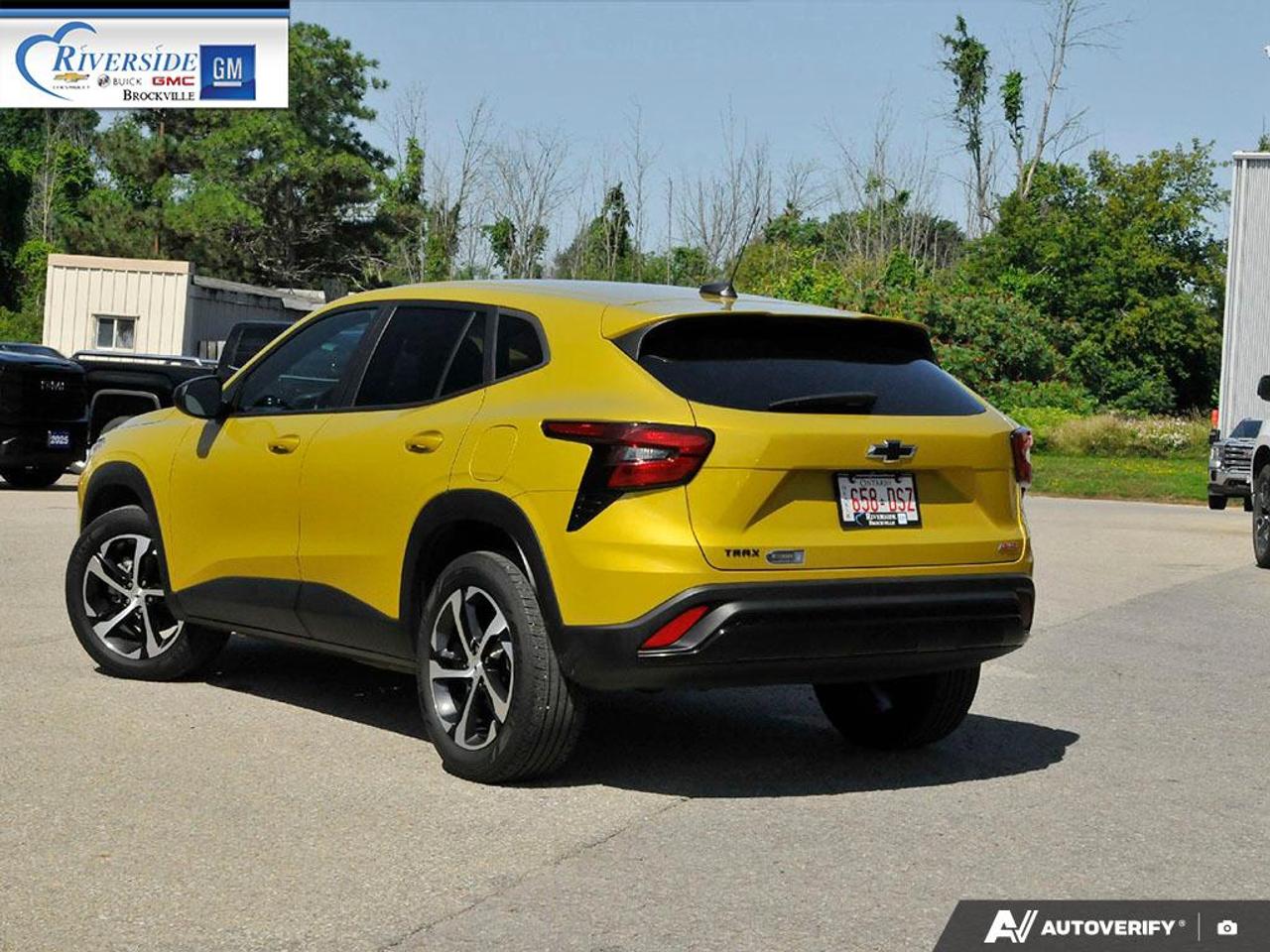 2024 Chevrolet Trax 1RS Photo3