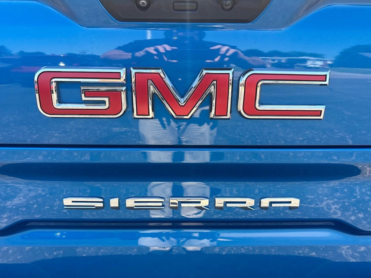 2022 GMC Sierra 1500 AT4 Used 2022 5 Passenger Diesel Powered Crew Cab 4X4 Truck with Heated and Ventilated Front Seats, Heated Steering Wheel, Adaptive Cruise Control, Power Sunroof and a 13.4 Diagonal Touchscreen Radio with Photo
