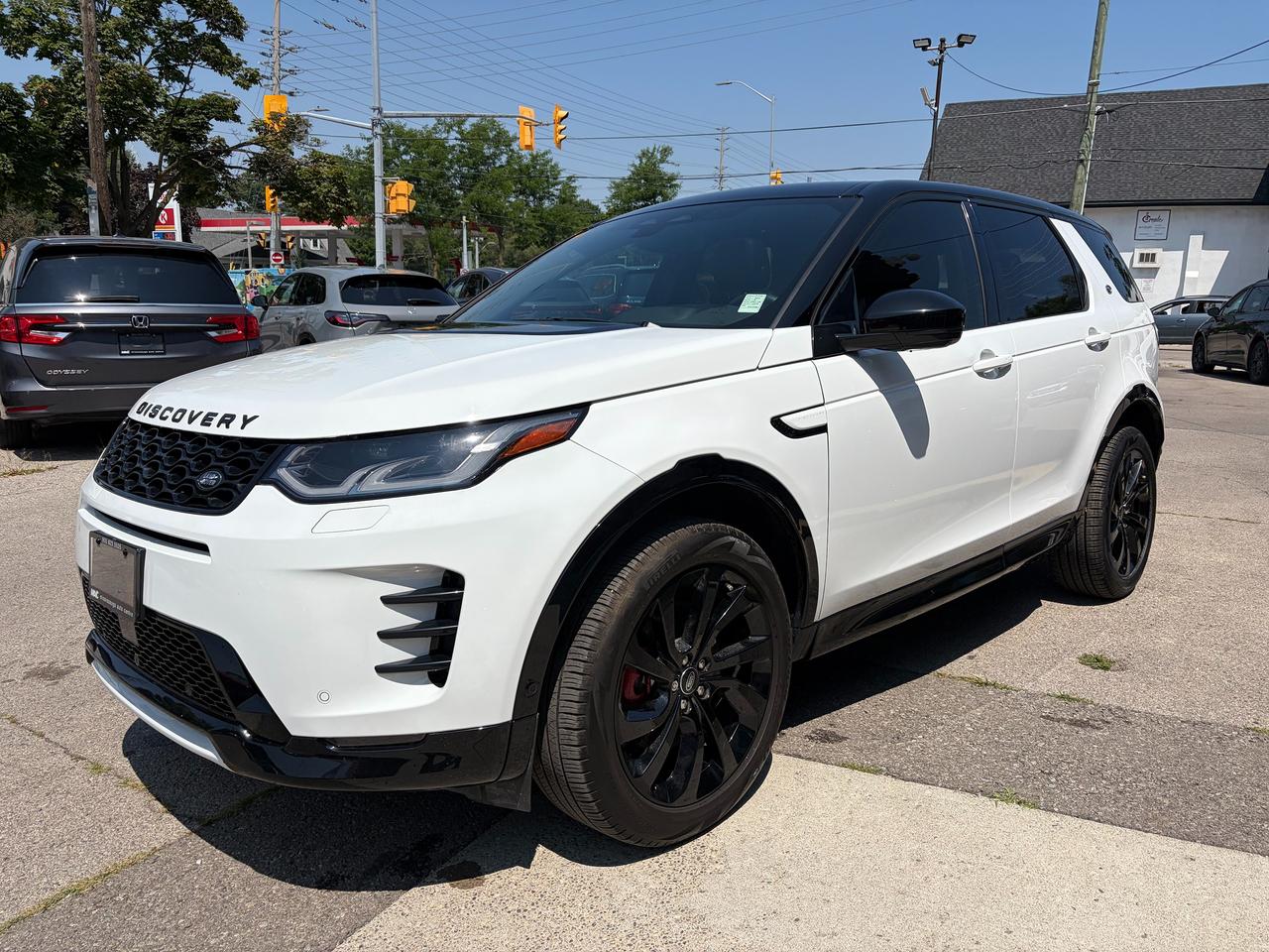 2024 Land Rover Discovery Sport Dynamic SE Photo0