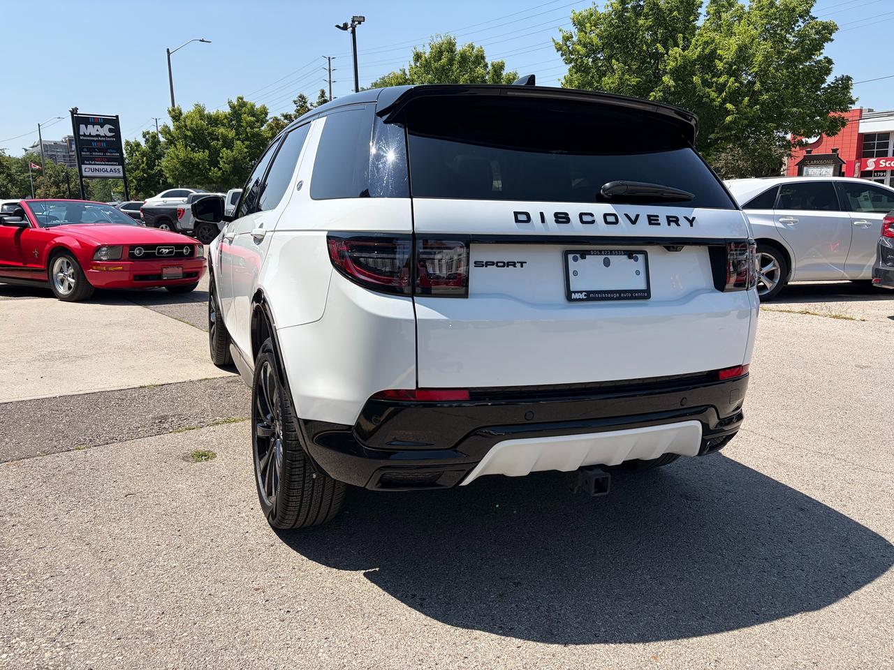 2024 Land Rover Discovery Sport Dynamic SE Photo