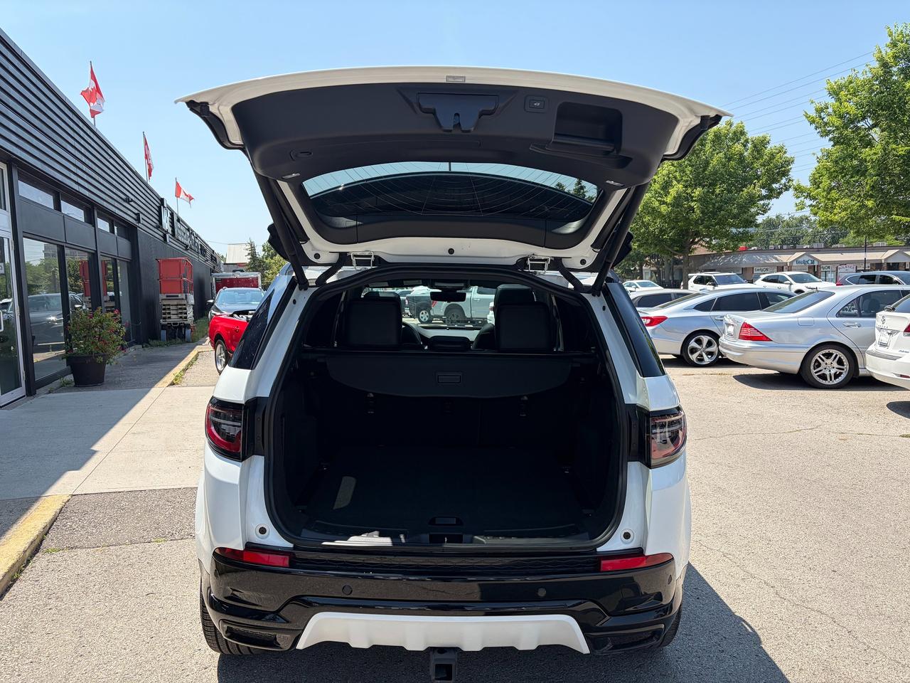 2024 Land Rover Discovery Sport Dynamic SE Photo