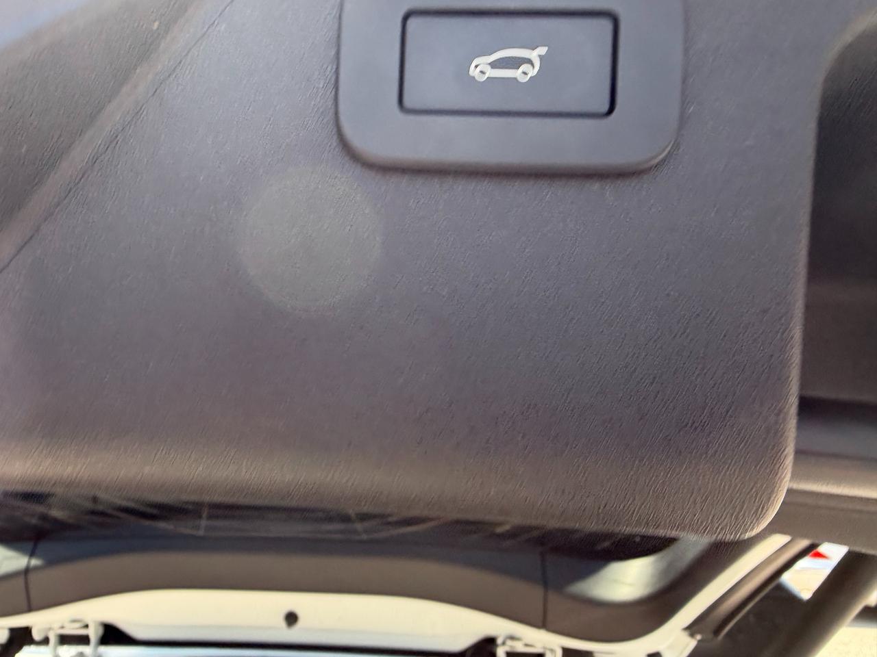 2024 Land Rover Discovery Sport Dynamic SE Photo