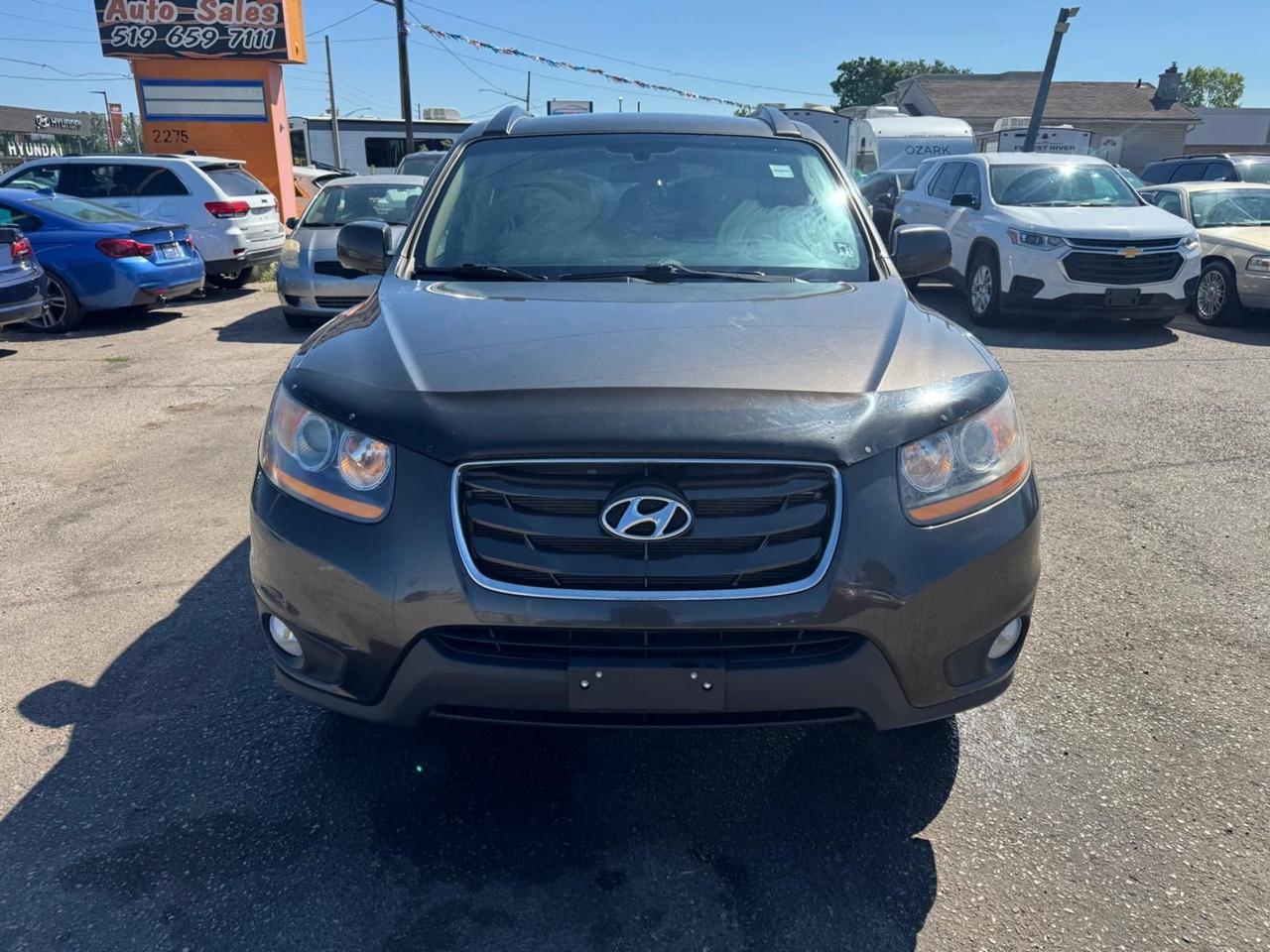 2011 Hyundai Santa Fe GL Premium, WELL MAINTAINED, NO ACCIDENTS, 4 CYL Photo