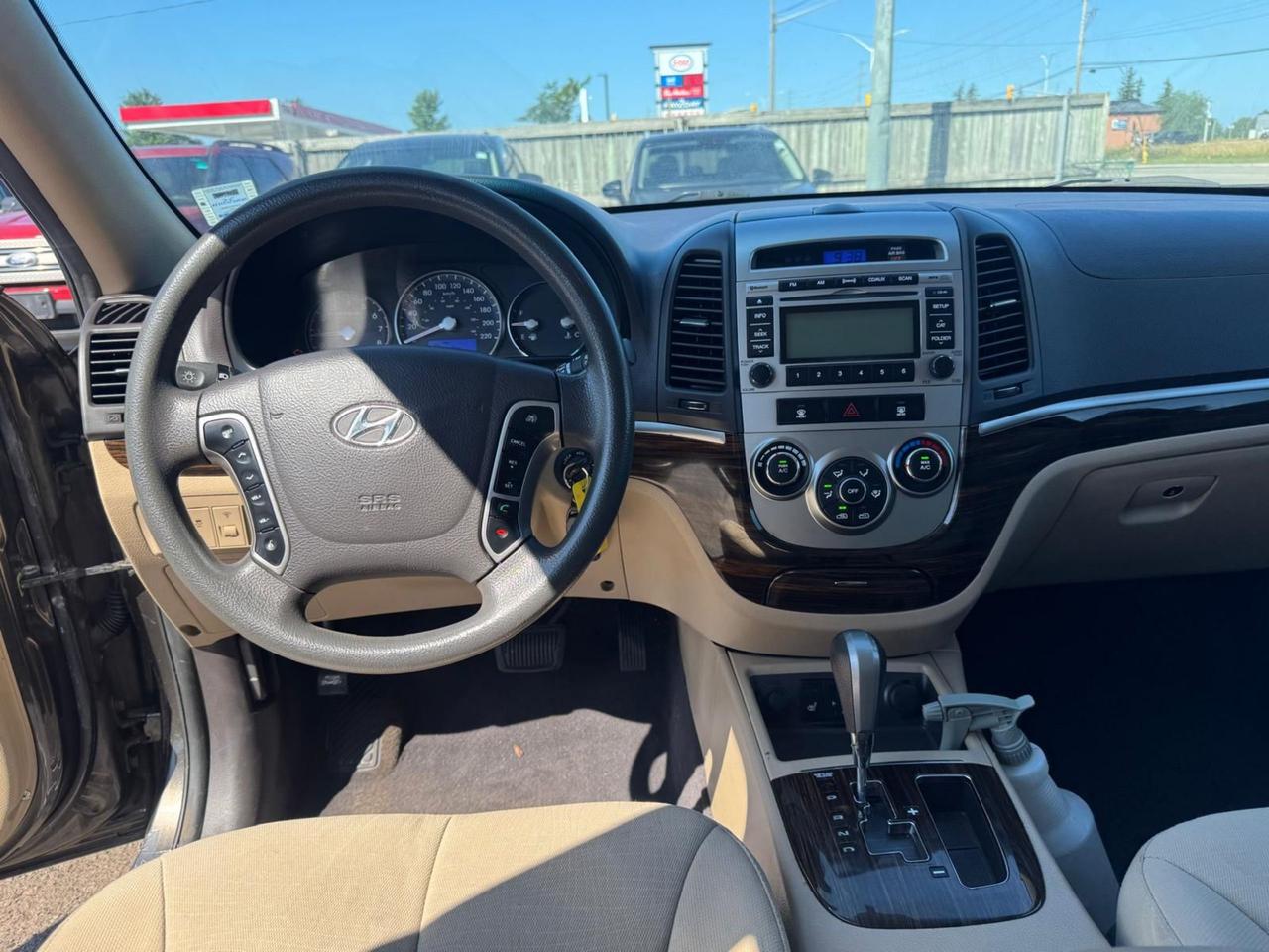 2011 Hyundai Santa Fe GL Premium, WELL MAINTAINED, NO ACCIDENTS, 4 CYL Photo