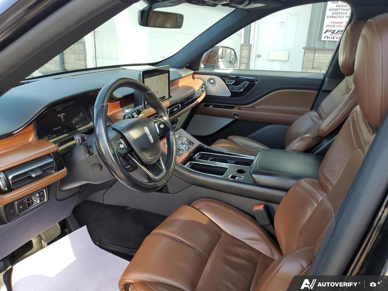 2020 Lincoln Aviator Reserve AWD-LEATHER-ROOF-NAV-HEATED MASSAGING SEAT Photo