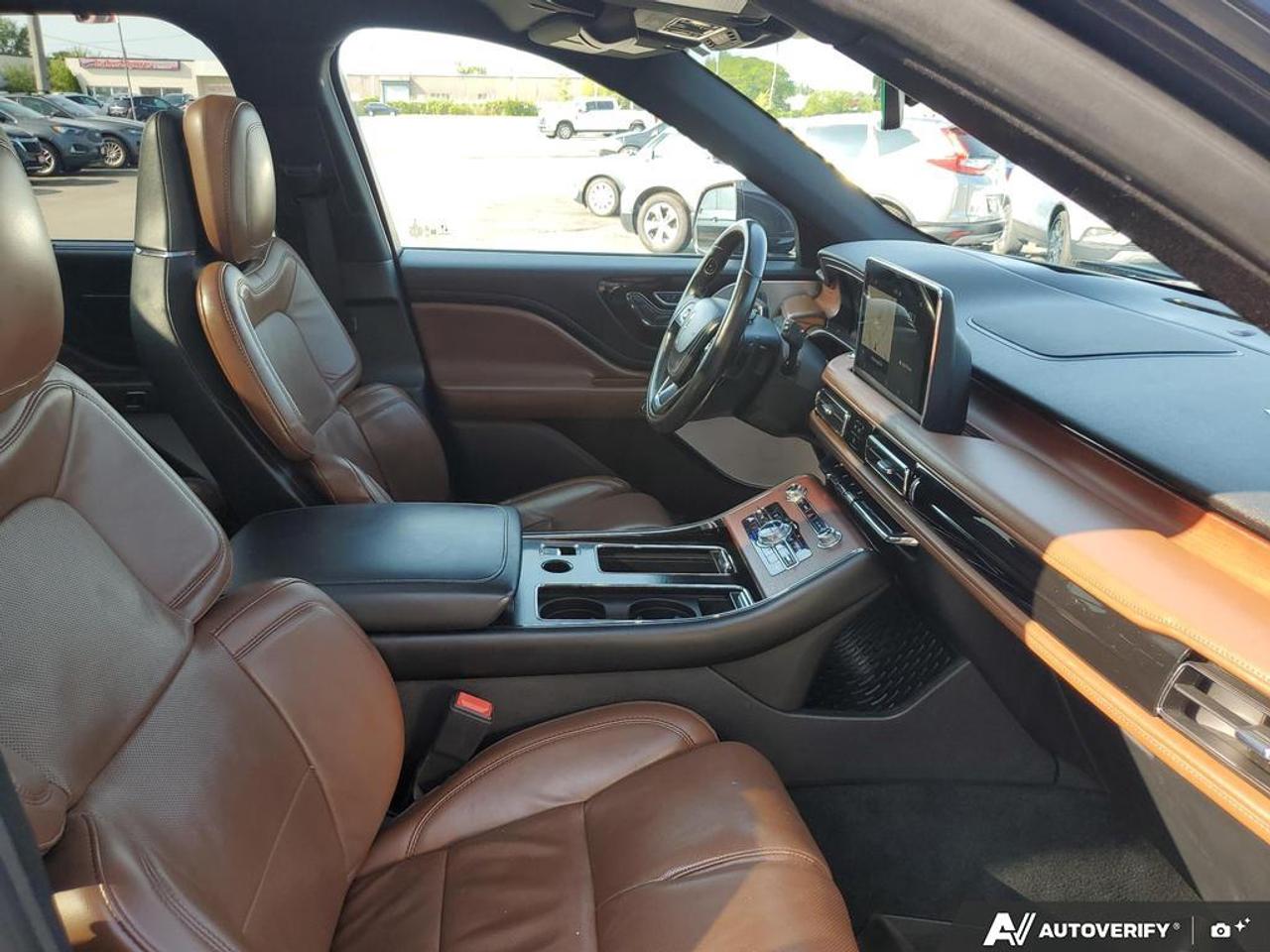 2020 Lincoln Aviator Reserve AWD-LEATHER-ROOF-NAV-HEATED MASSAGING SEAT Photo