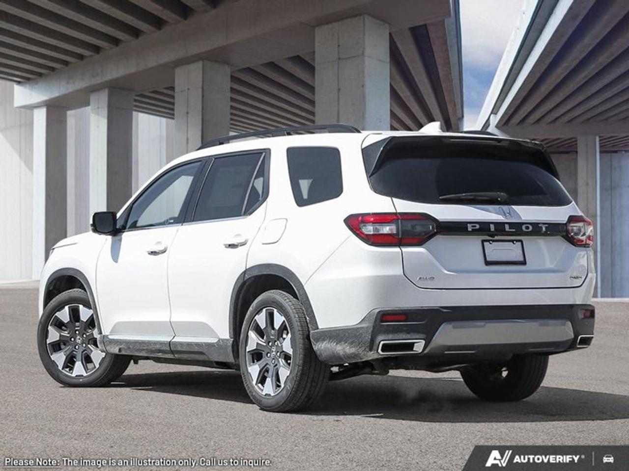 2026 Honda Pilot Touring Photo3