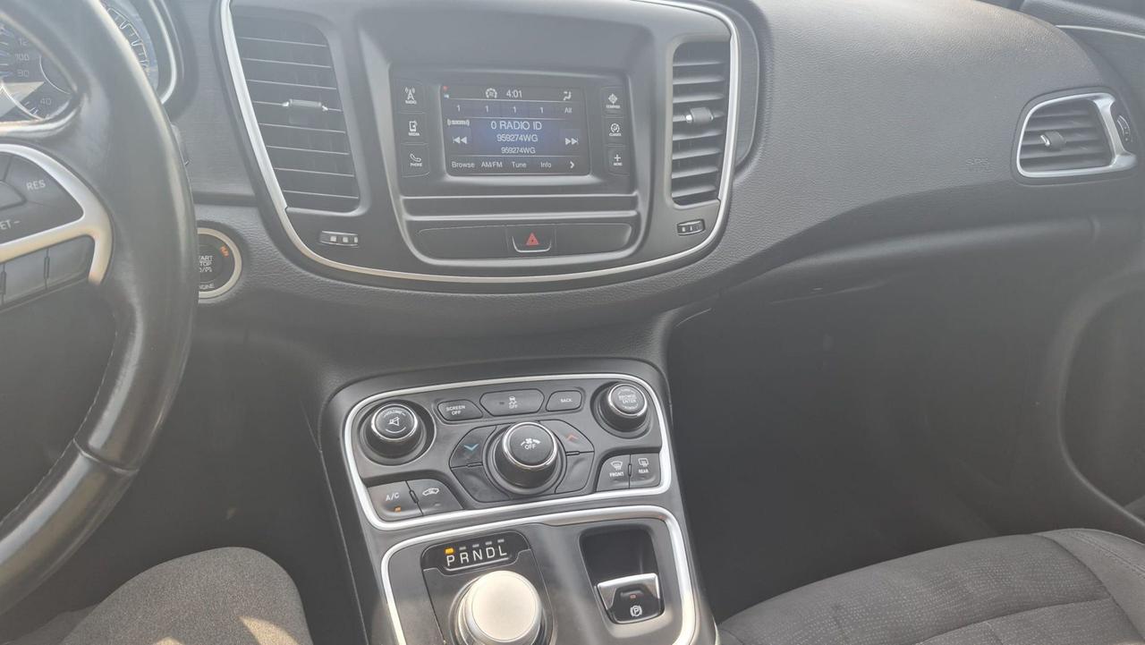 2015 Chrysler 200 Limited, 4 CYLINDER, WELL MAINTAINED, CERTIFIED Photo