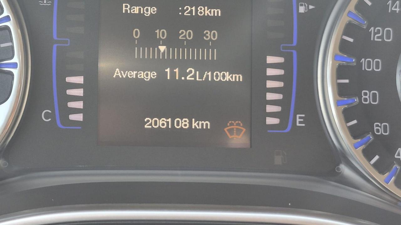 2015 Chrysler 200 Limited, 4 CYLINDER, WELL MAINTAINED, CERTIFIED Photo