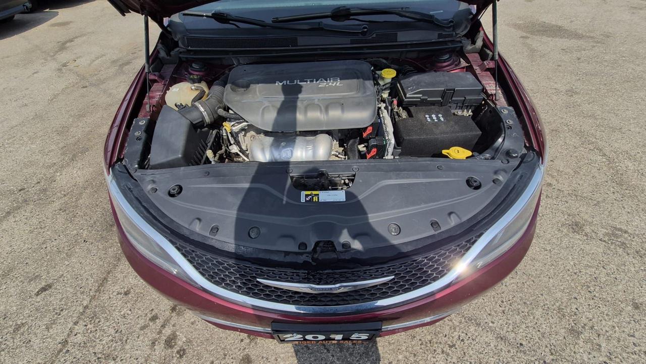 2015 Chrysler 200 Limited, 4 CYLINDER, WELL MAINTAINED, CERTIFIED Photo