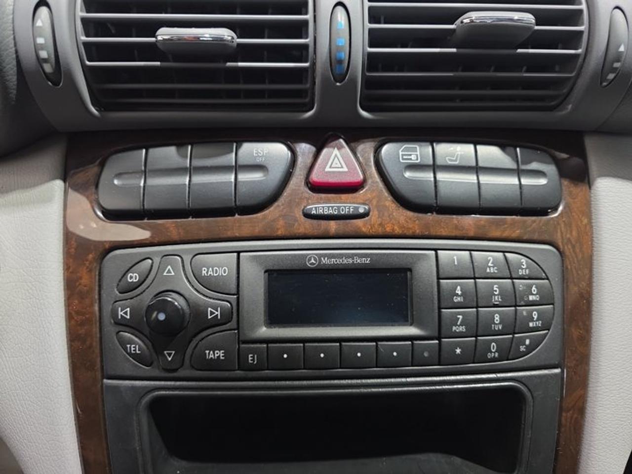 2003 Mercedes-Benz C-Class C320 Photo