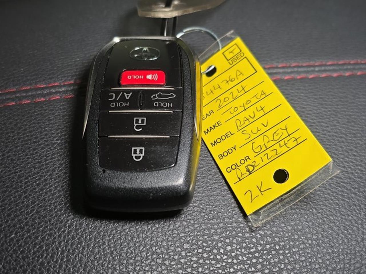 2024 Toyota RAV4 Prime XSE Photo