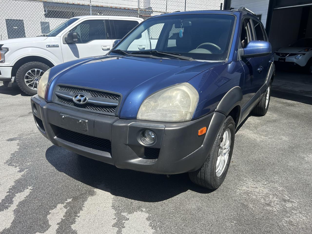2006 Hyundai Tucson GLS - Photo #1